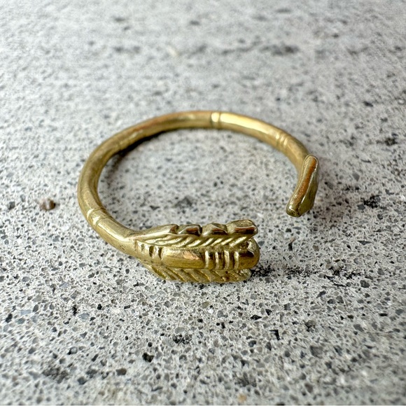 Arrow ring - Picture 2 of 5